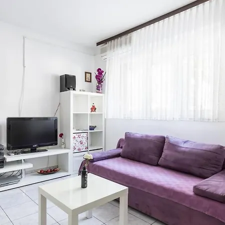 Giardino Apartment