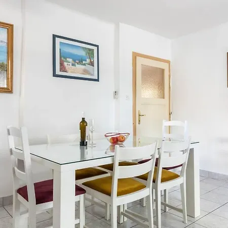 Giardino Lejlighed Split